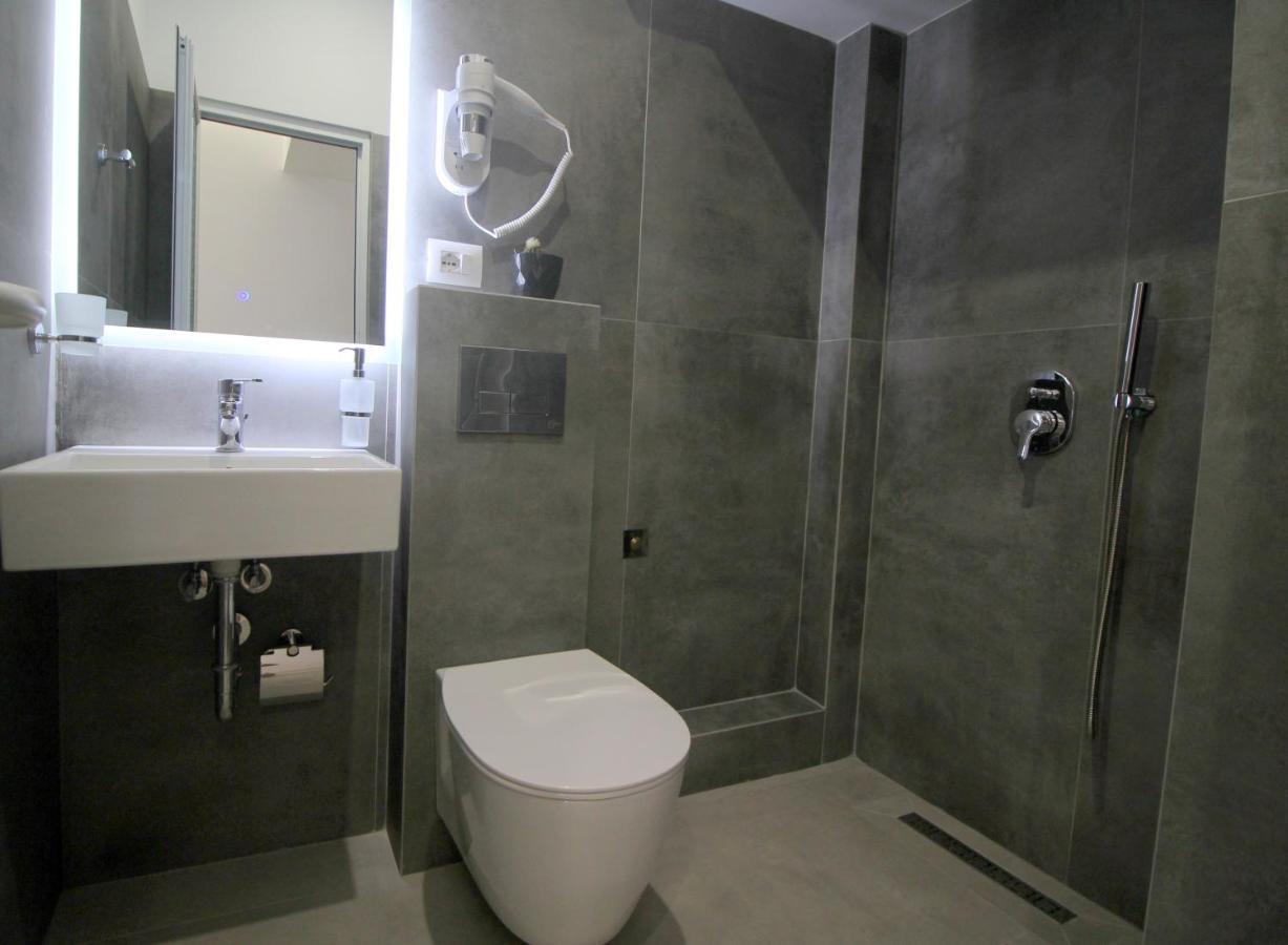 Art De Jon Rooms Sarandë Exterior foto